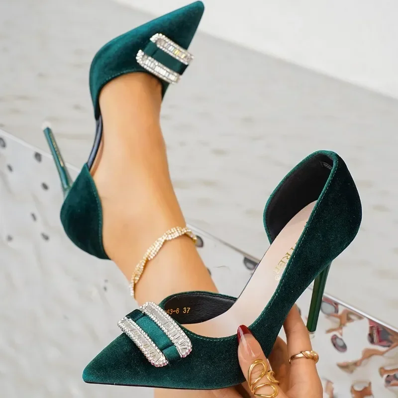 2025 New Pink Velvet Heels Sexy Shallow Mouth Side Empty Pointed Toe Square Buckle Rhinestone Single Shoes