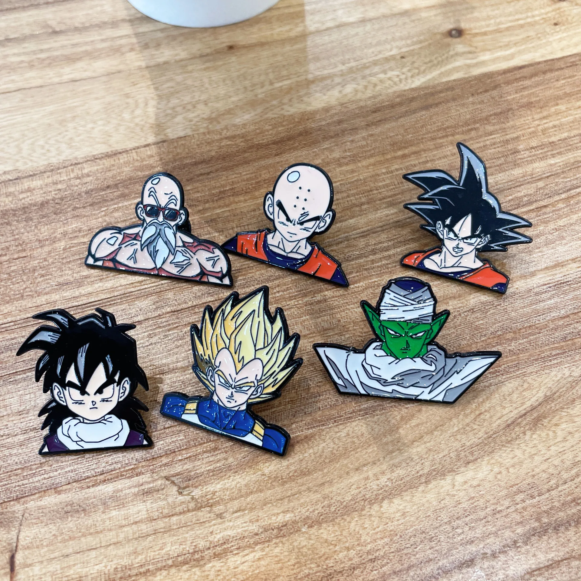 6 uds Dragon Ball Manga Pin Anime solapa mochilas cosas lindas Vegeta Goku broches insignias en mochila broche