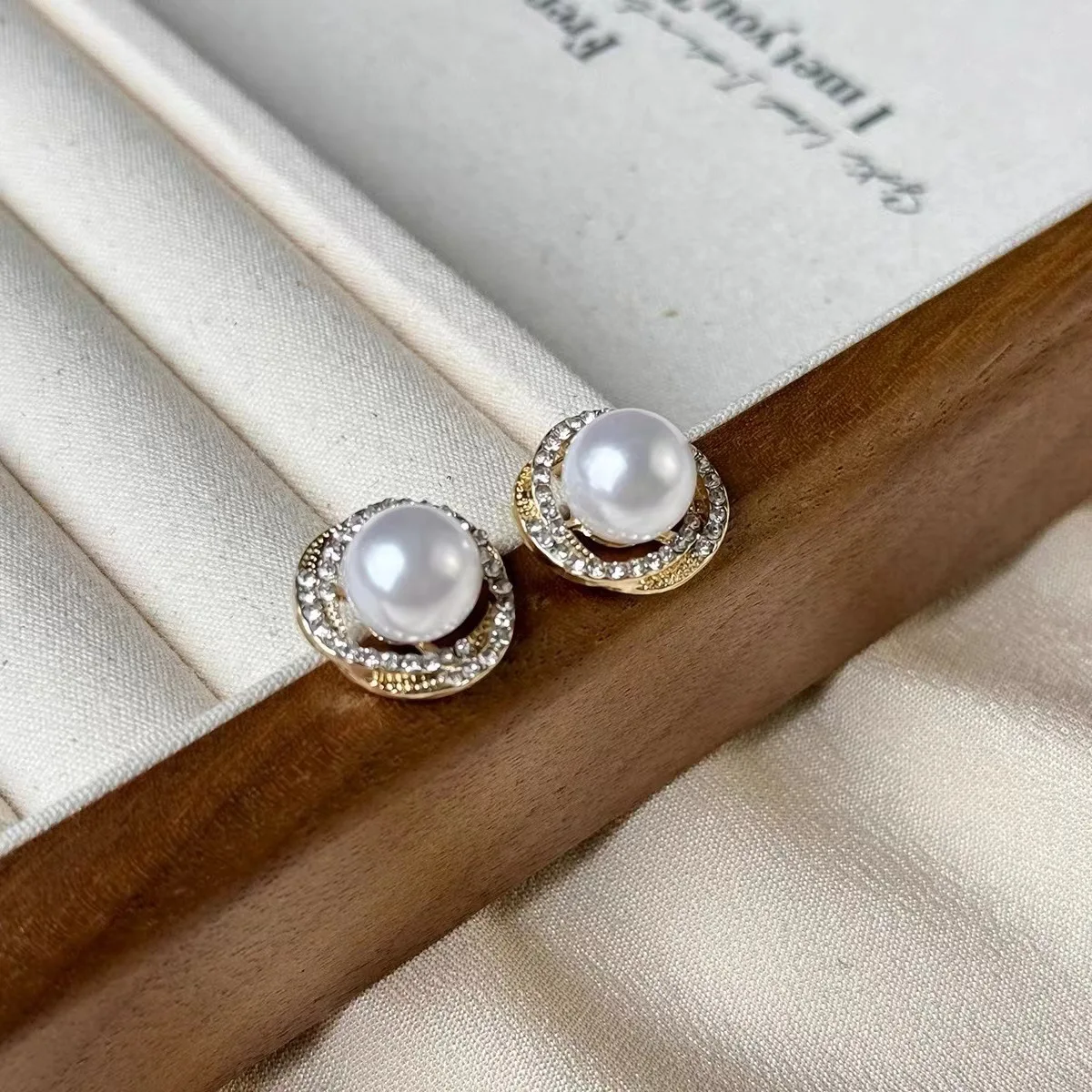 Серьги-гвоздики-со-стразами-и-искусственным-жемчугом-для-женщин-модные-круглые-серьги-для-вечеринок-элегантные-милые-геометрические-украшения-для-девочек