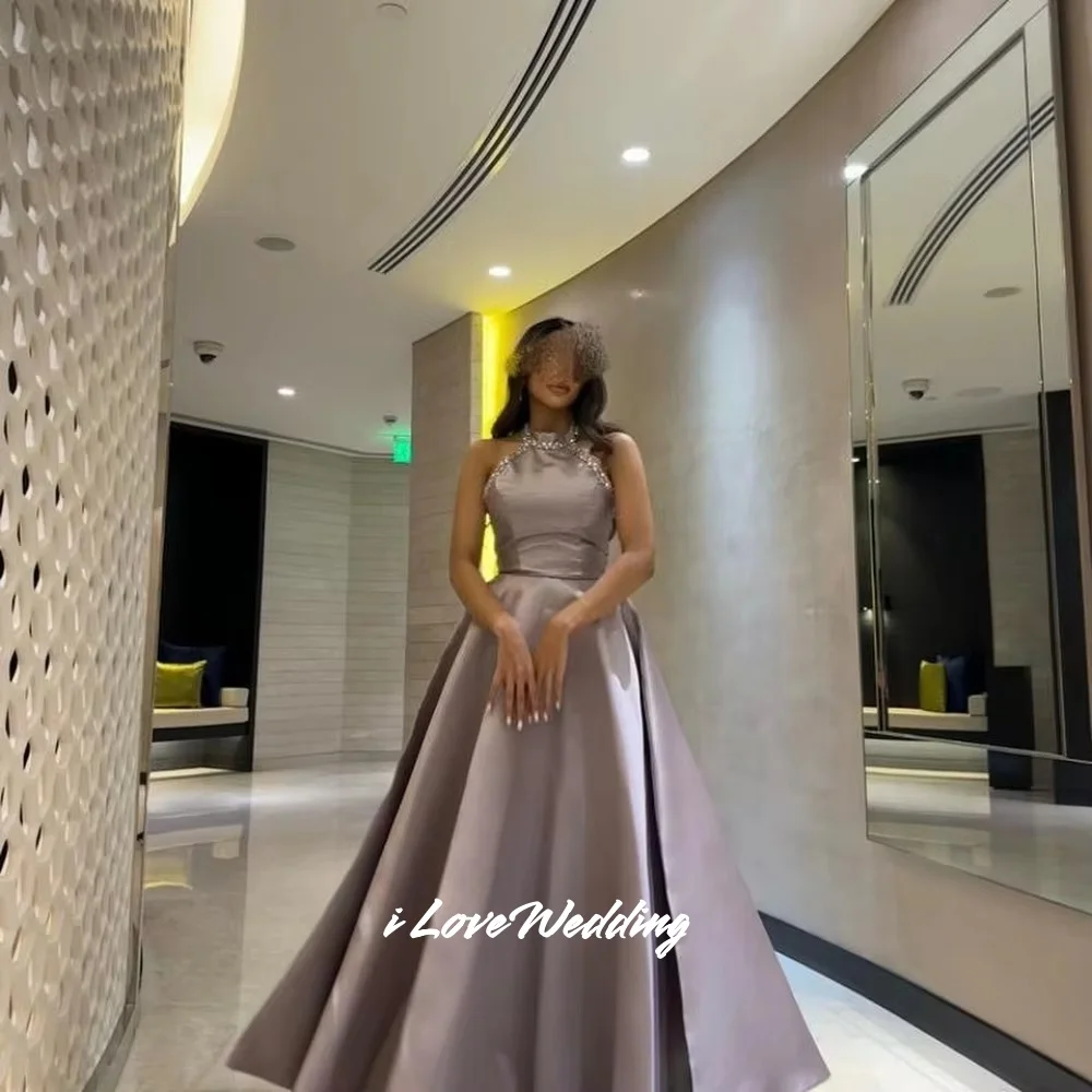 Abiti da ballo viola con scollo all'americana 2025 Abito da sera lungo fino al pavimento in raso senza maniche a trapezio con perline Abito da cerimonia nuziale personalizzato