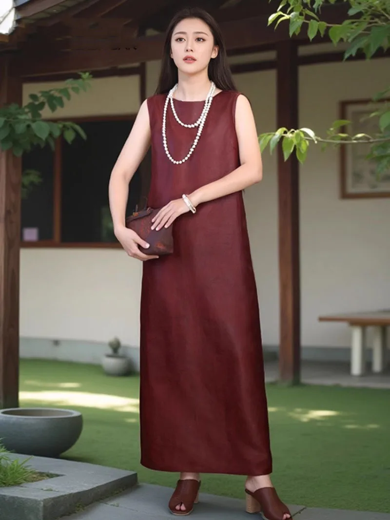 Sukienka damska na wiosnę/lato 2025 w nowym stylu narodowym, wykonana w 100% z naturalnego jedwabiu morwowego, z czerwonej przędzy \"chmurki\", bez rękawów, z okrągłym dekoltem.