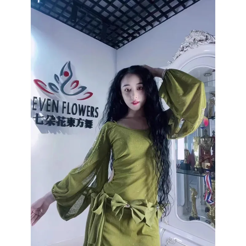 op maat gemaakt buikdanskostuum fluorescerend poeder gewaad boog hoofdband riem Oostelijke dans baladi conservatieve volksgewaden