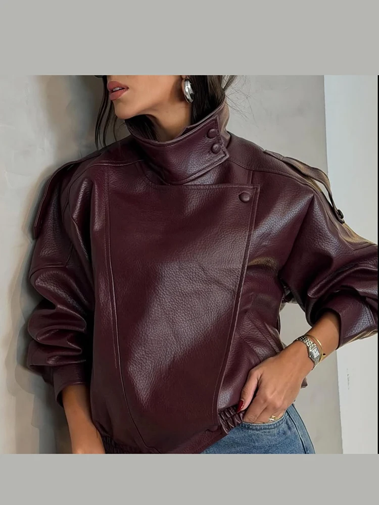 Damen Vintage Kunstleder-Motorradjacke mit Hohem Kragen, Asymmetrischem Reißverschluss, Fledermausärmeln, Loser Passform und Elastischem Saum – Detail 2