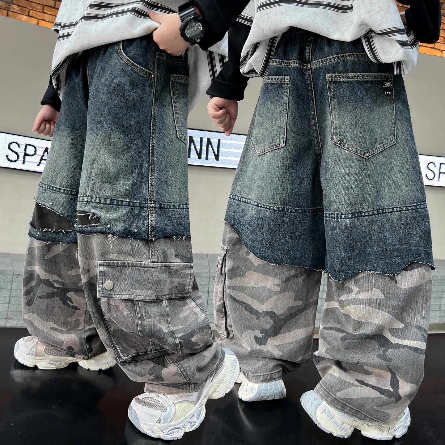 

Камуфляжные лоскутные джинсы для мальчиков, осенний новый стиль, большие детские американские уличные прямые широкие джинсовые брюки, уличная одежда