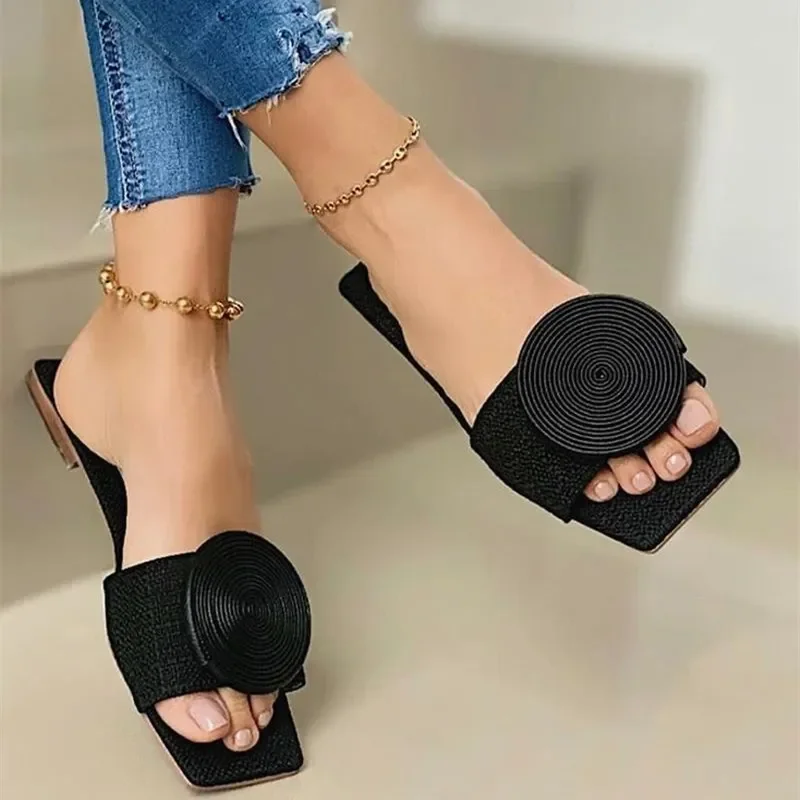 Sandália plana com fivela redonda para mulheres, sapatos de praia, sapatilhas monocromáticas, chinelos casuais, plus size, moda feminina, novo, verão, 2024