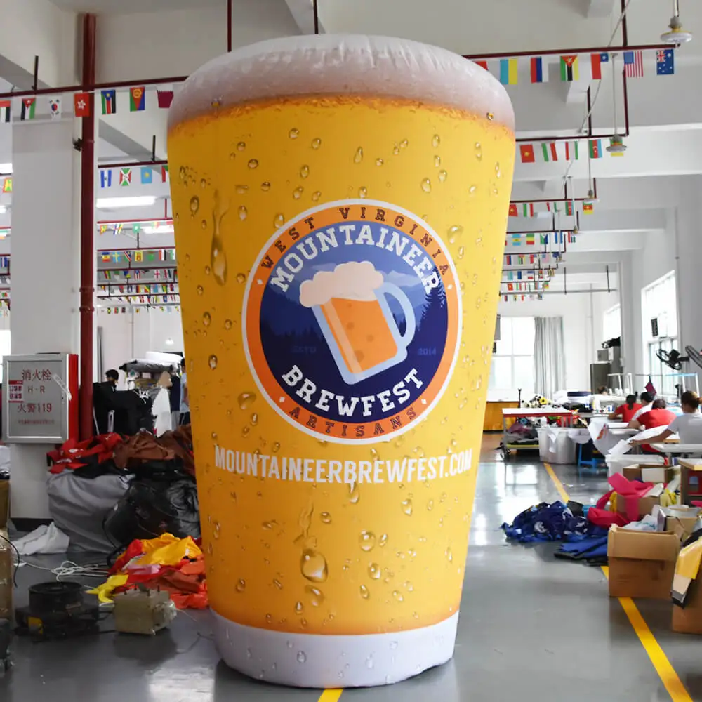 

Giant West Virginia Mountaineer Oktoberfest Inflatable Beer Mug Outdoor Advertising Props Blower Accessory For Event Promotions