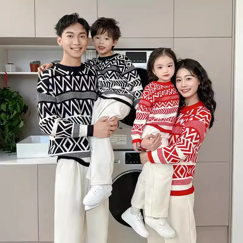 Family Christmas Sweaters Mother And Daughter Matching Jumper Mom Dad Son Clothes Parent-Child Matching Knit Long Sleeve Tops