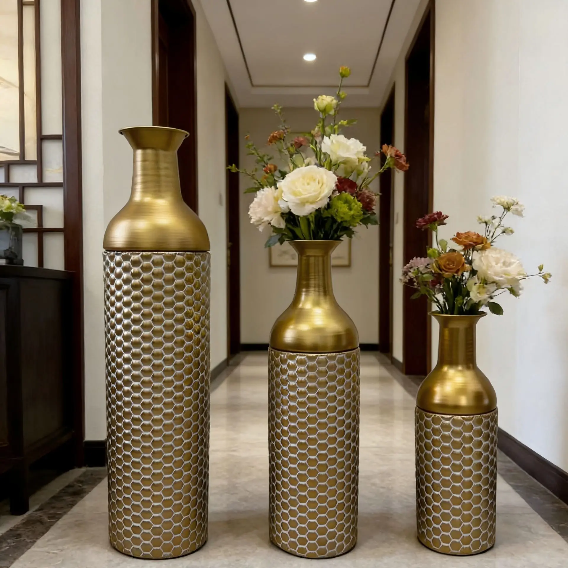 Light luxury golden honeycomb pattern vase three-piece set, living room entrance hotel decoration ornament cross-border special