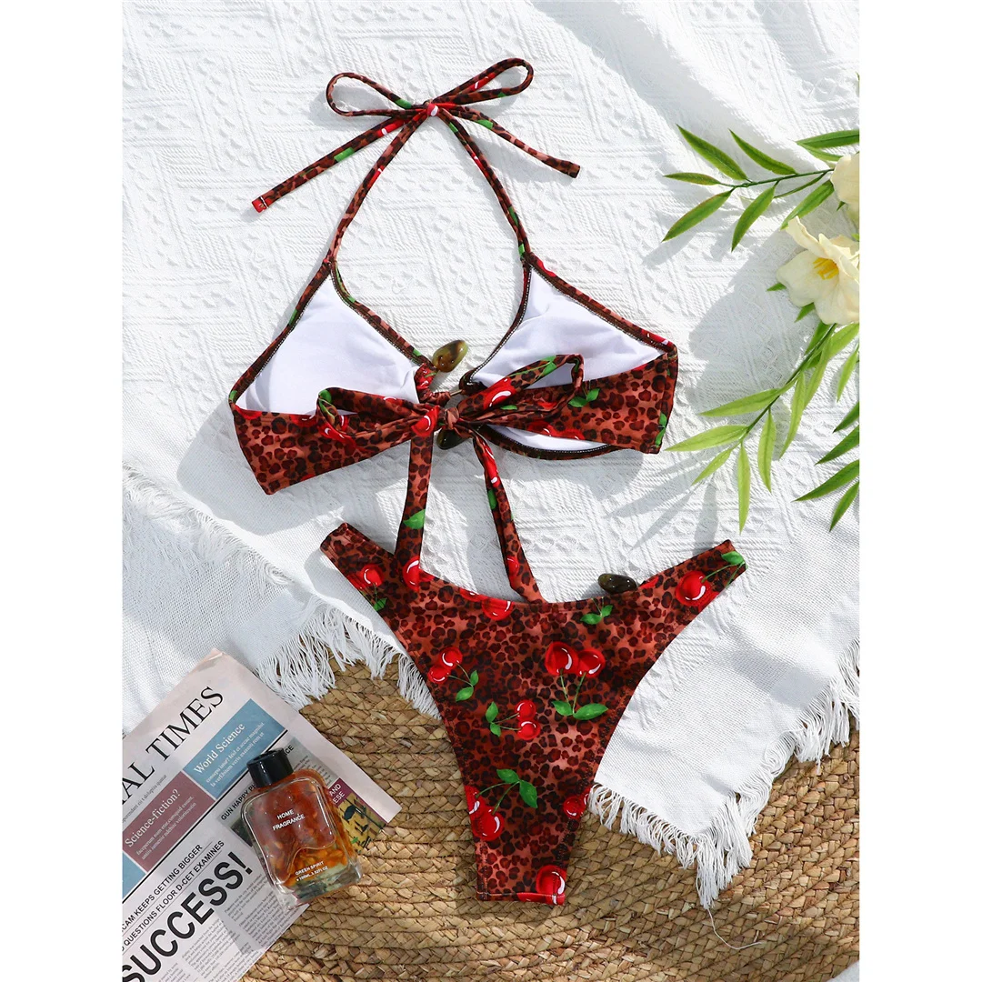 Leopard-Kirschmuster, Neckholder-Bikini, Damen-Badeanzug, zweiteiliges Bikini-Set, gepolsterter Badeanzug, Badebekleidung, Modell V8202. – Detail 7