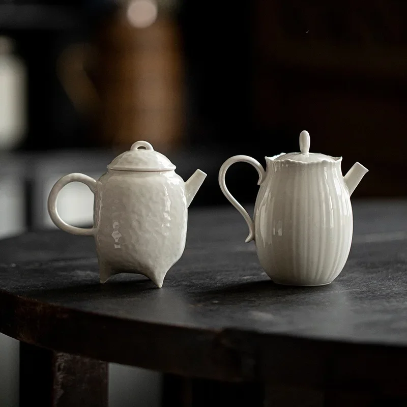 

Japanese Style Grass and Wood Gray Glazed Teapot Handmade Ceramic Brewing Teapot with Filter Household Single Pot Kung Fu TeaSet
