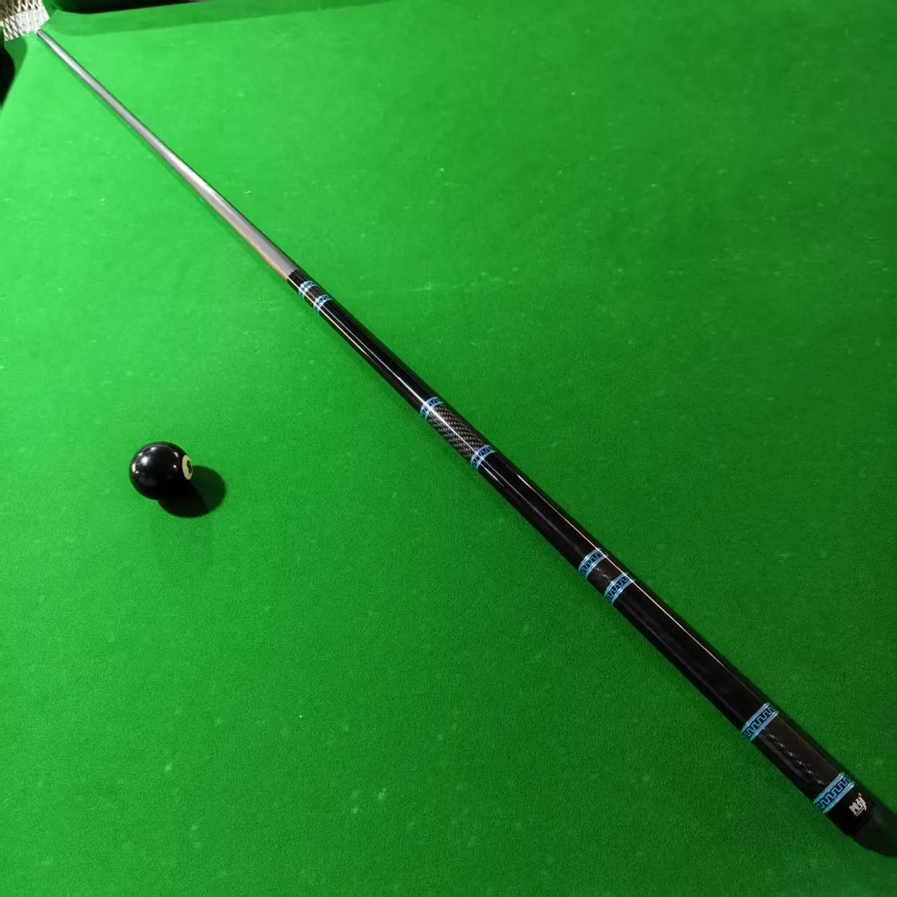19 oz 58 Inches 1/2 Two-Piece Carbon Fiber Center Joint Punch Jump Pool Cue Shaft Snooker