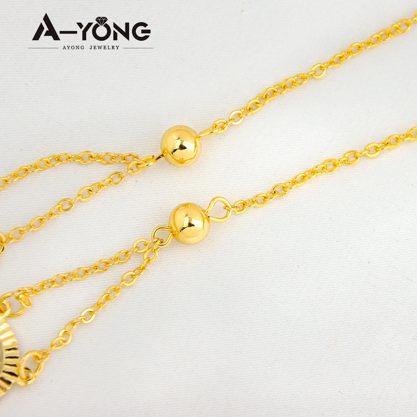 Islamisches Vintage-Gold-Schmuckset, 21 Karat vergoldetes Kupfer, türkische Lira-Münzen, Halskette, Armband, Ohrringe, Luxus-Schmuck aus dem Nahen Osten – Detail 11