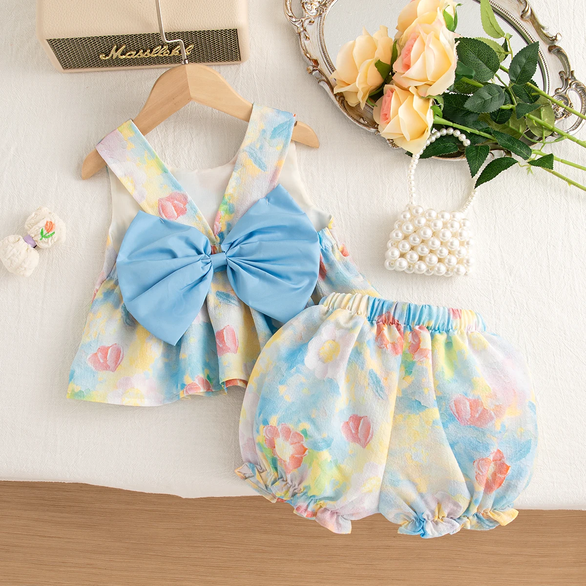 

Новый летний комплект из двух предметов для девочек с цветочным принтом, милая детская одежда с синим бантом (от 6 месяцев до 3 лет)