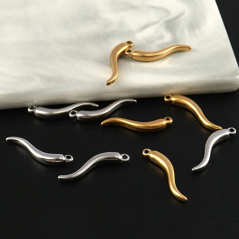 5PCS Stainless Steel Chili Pepper Charms for Jewelry Makings Supplies DIY Earring Pendants Necklace Jewelry Finding Accessories