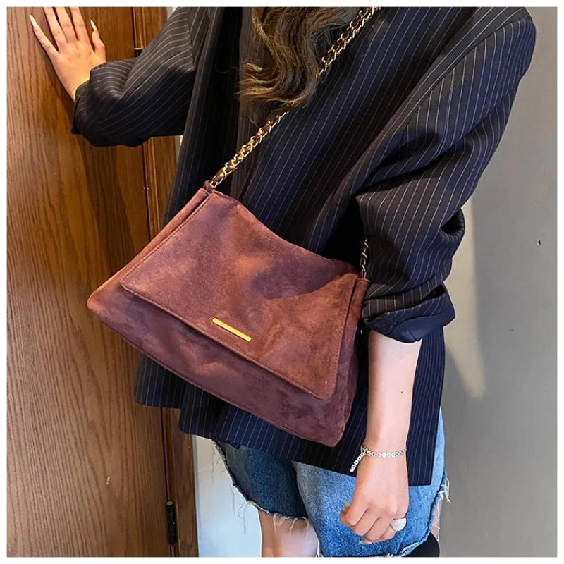 

Women's Messenger Bag Made Of Bobcat-Print Leather Featuring Cyprus Casual Vintage Lightweight Soft Daily Look