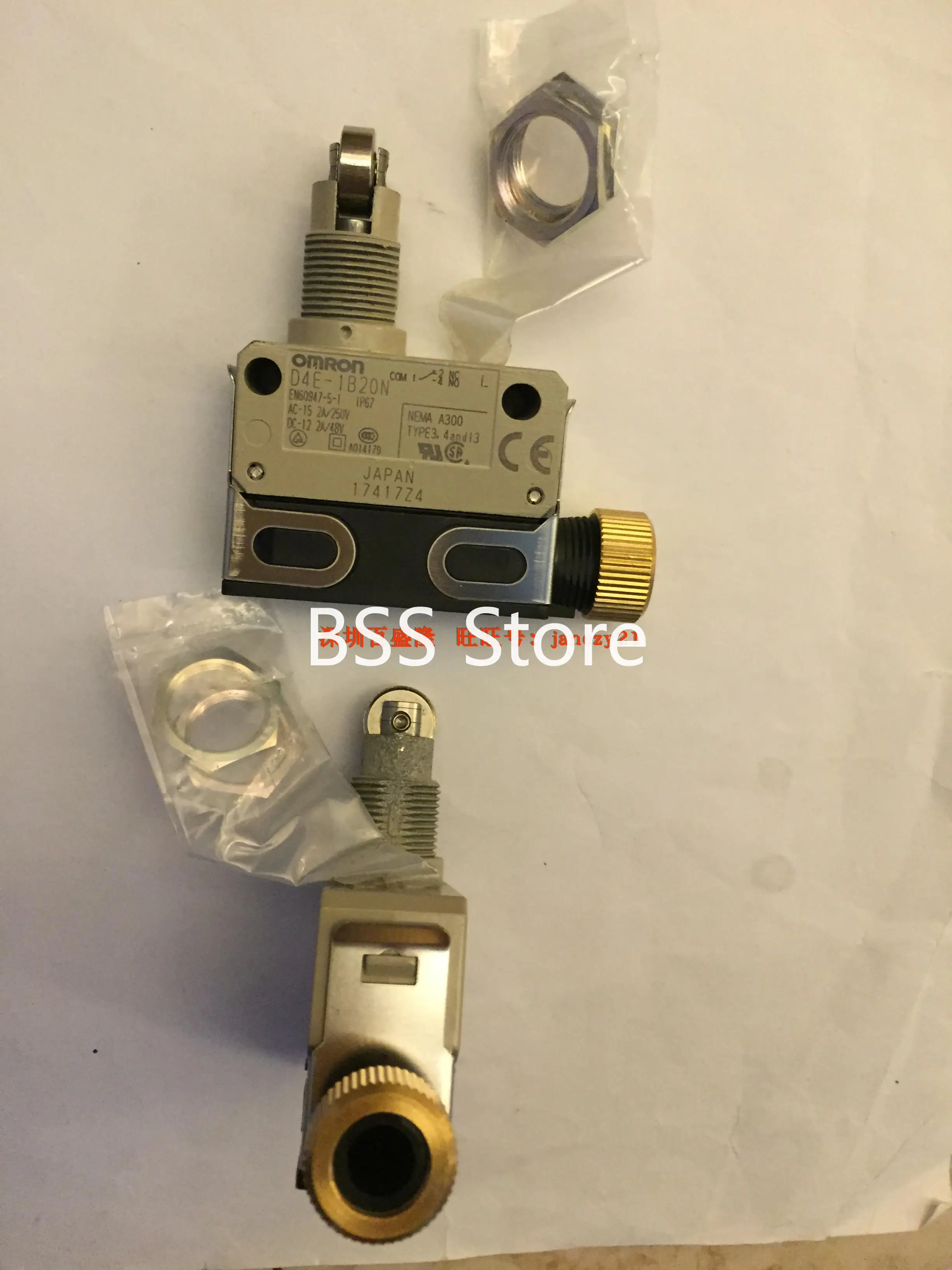 

Travel limit switch D4E-1A20N D4E-1A21N D4E-1B20N Limit switch sensor