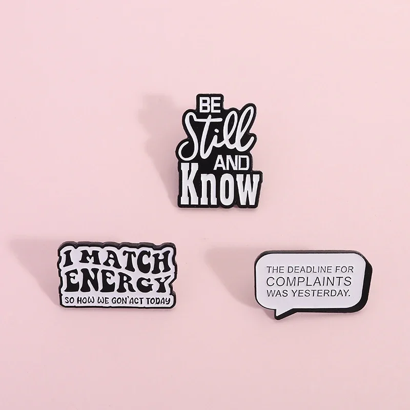 Be The Reason Someone Smiles Today Brooch Cartoon Letters Quotes Enamel Pins Leading Lady Female Power Lapel Badges Jewelry Gift