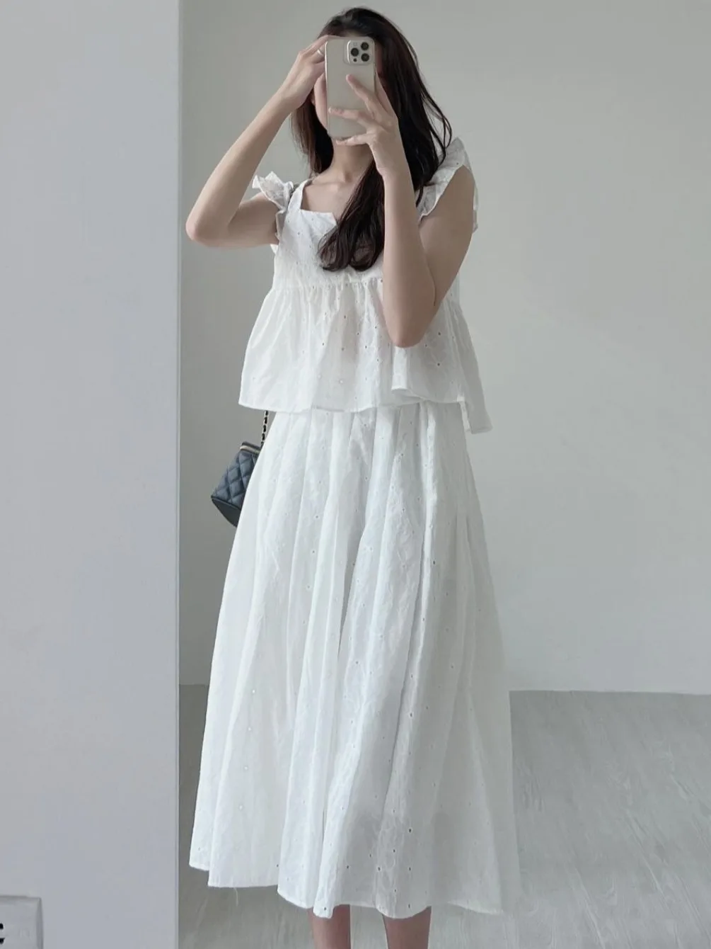 痩身効果のある夏のシックなスクエアカラー刺繍花柄半袖トップスハイウエストスカートセットレディースファッション衣装