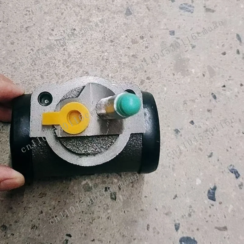 232-32-5630 0 wheel brake cylinder for grader GD511A-1 GD621A-1