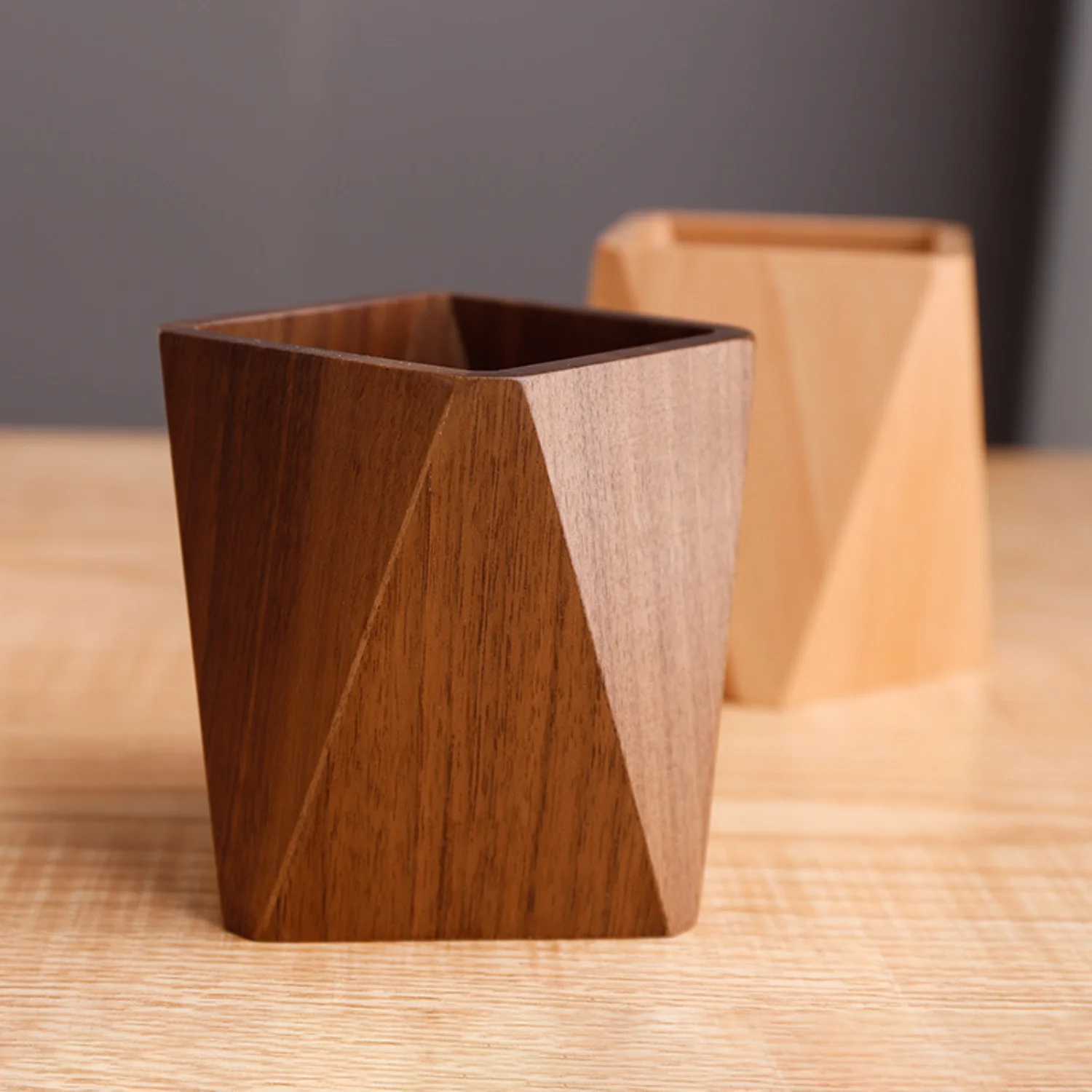 Desktop Pen Holder - Minimalist Desk Ornament & Learning Souvenir - Image 5