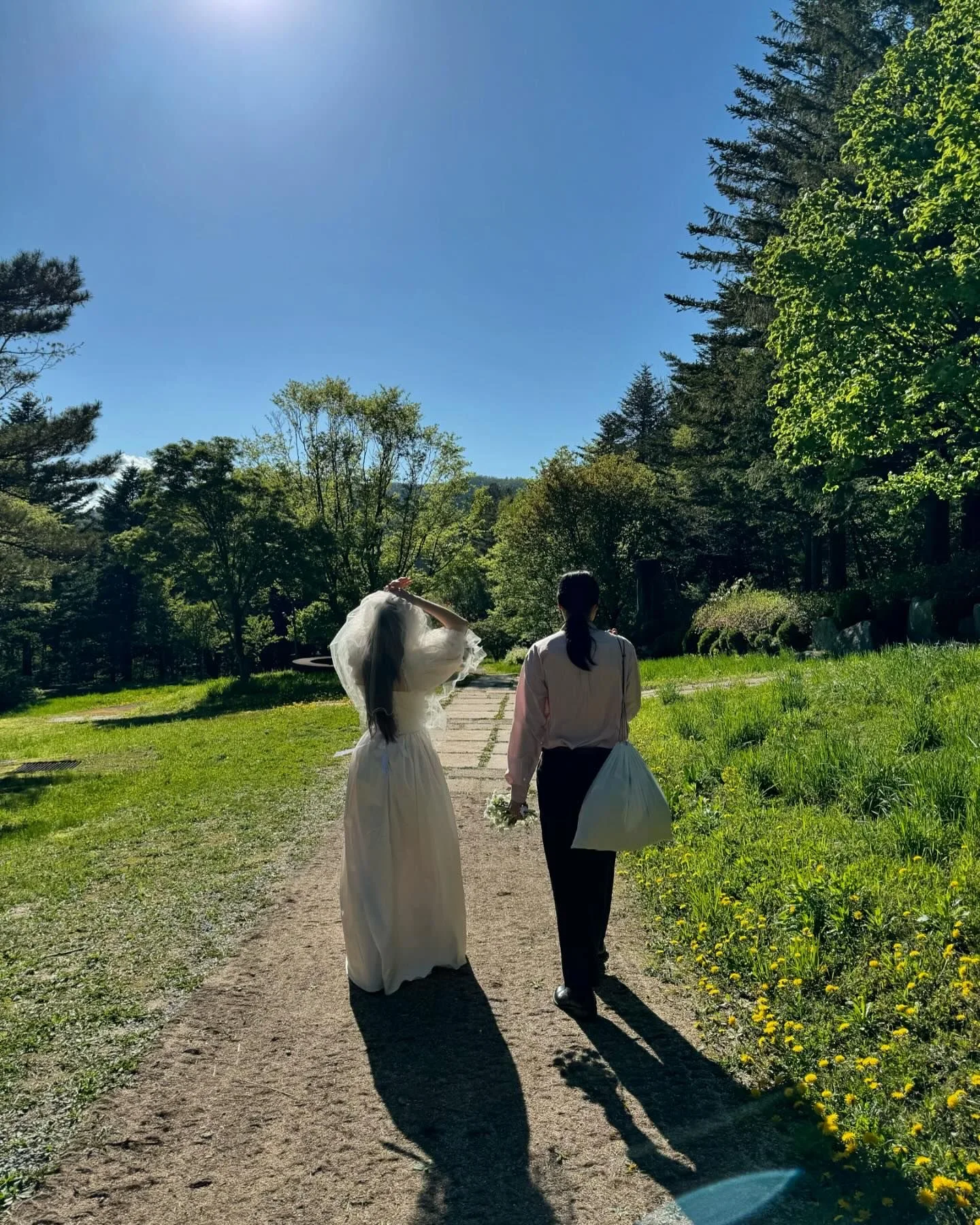 Vestido de novia elegante de Corea con cuello cuadrado, sesión de fotos, línea A, manga corta abombada, vestido de novia de tafetán hasta el suelo, personalizado