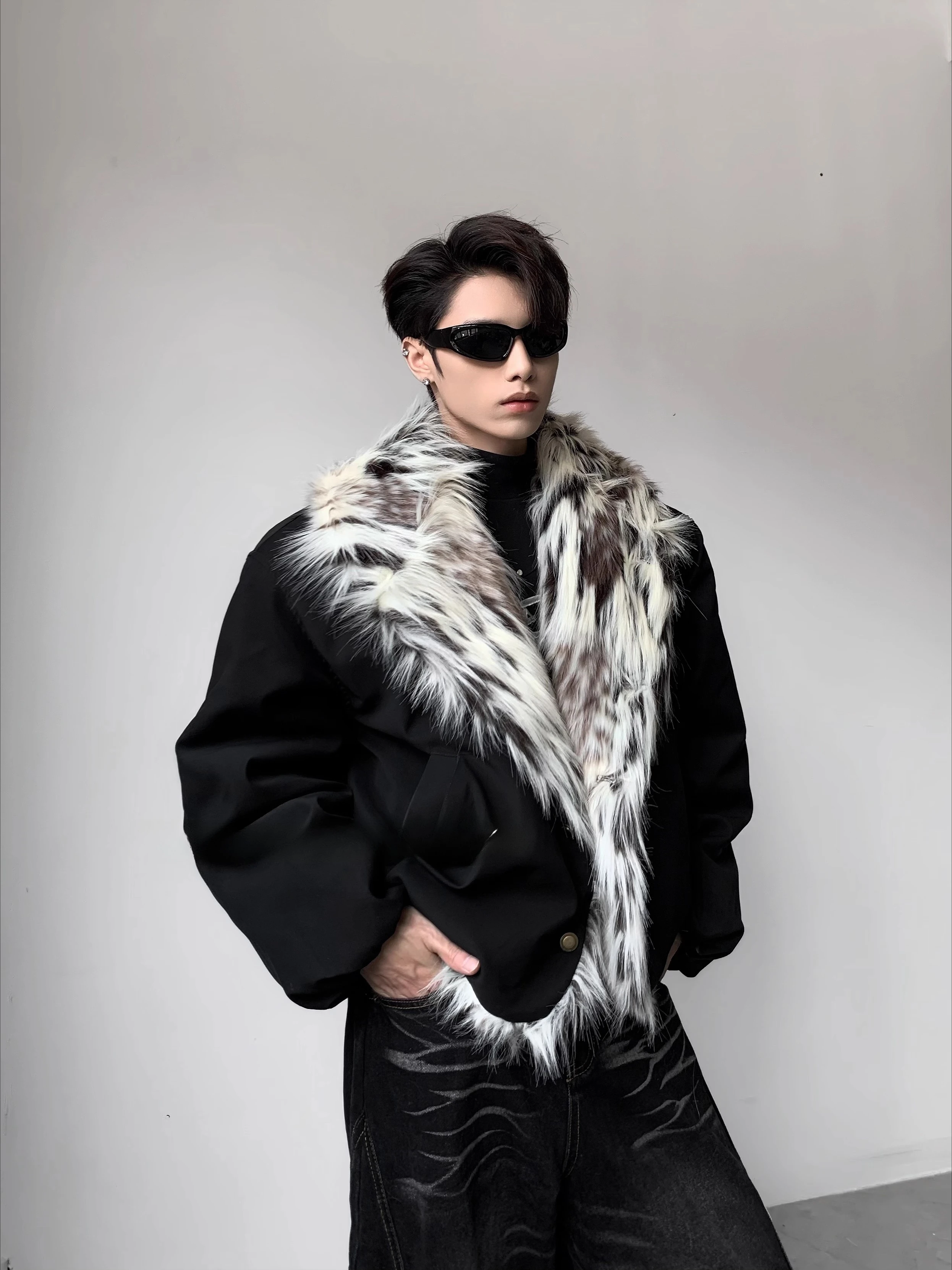 سترات رجالية فاخرة خفيفة كبيرة بياقة من الفرو الصناعي سترات رجالية شتاء 2025 جديدة راقية أنيقة سترات رجالية أنيقة وسيم #4