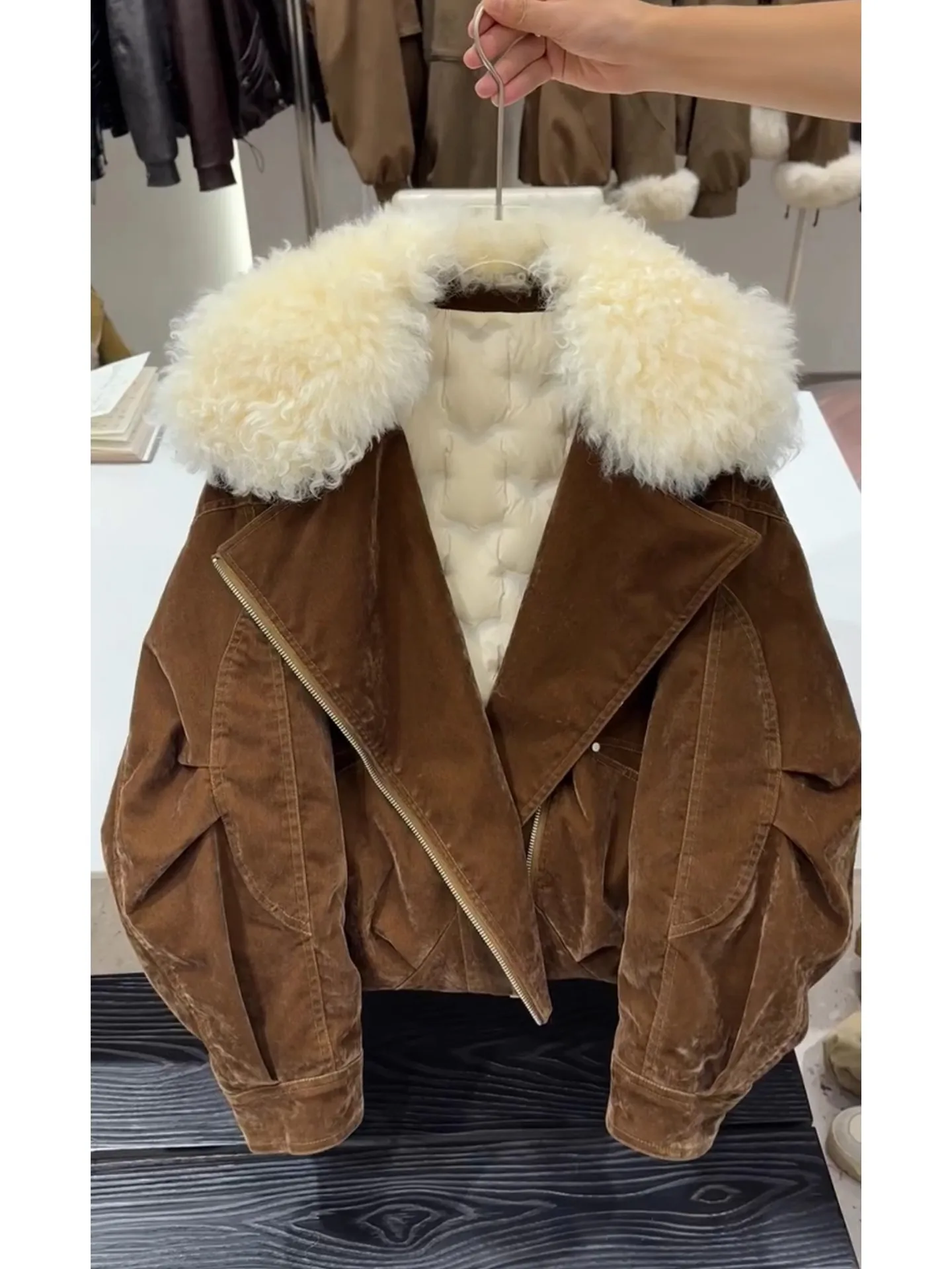 고품질 한국 스타일 여성용 오트 코트 따뜻한 겉옷 모피 칼라 루즈핏 겨울 패션 면 재킷