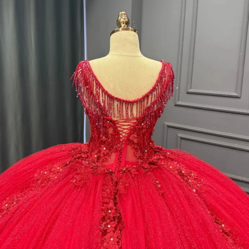 فساتين Quinceanera حمراء لامعة قبالة الكتف زين زهرة الديكور كريستال مشد المتدرج تول حفلة عيد ميلاد الحلو 16 فستان