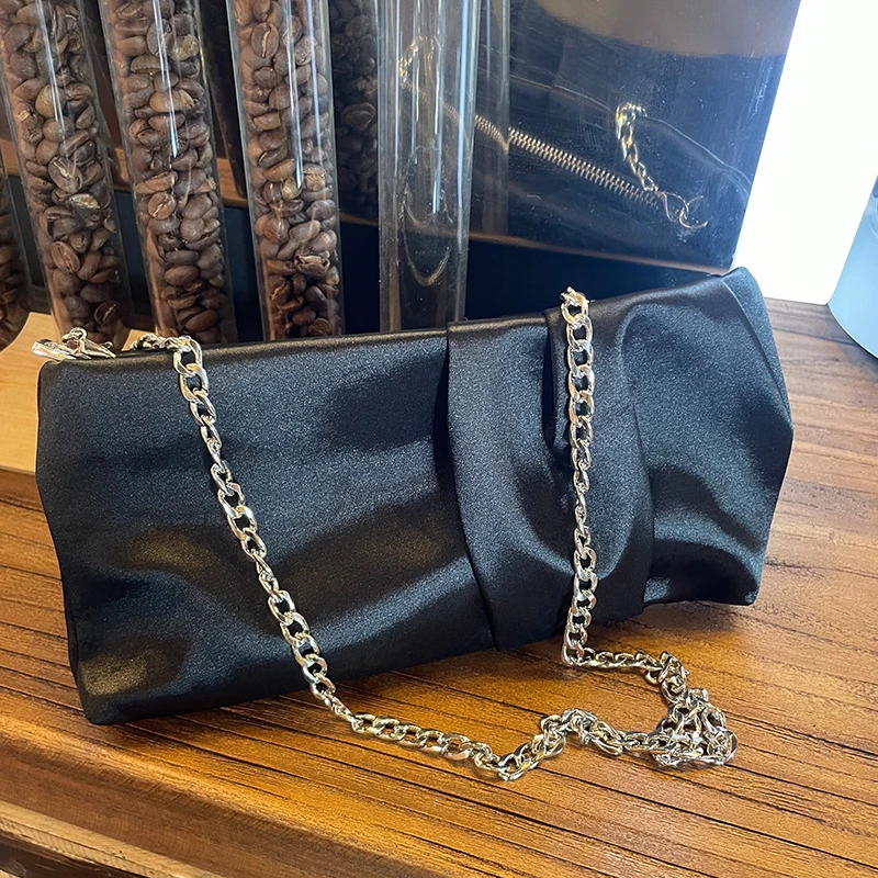 

Ladies Designer Wallet Purse Exquisite Pleated Crystal Satin Cocktail Evening Bag Wedding Bridal Clutch Handbag Shoulder Chain