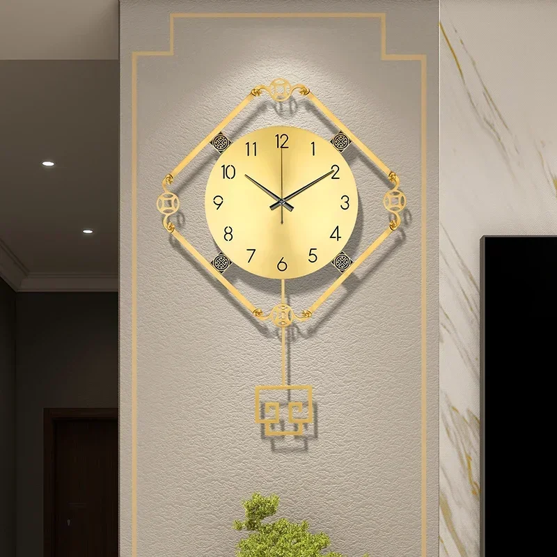 Wall clock living room fashion creative household brass wall clock modern light luxury personality mute Internet celebrity
