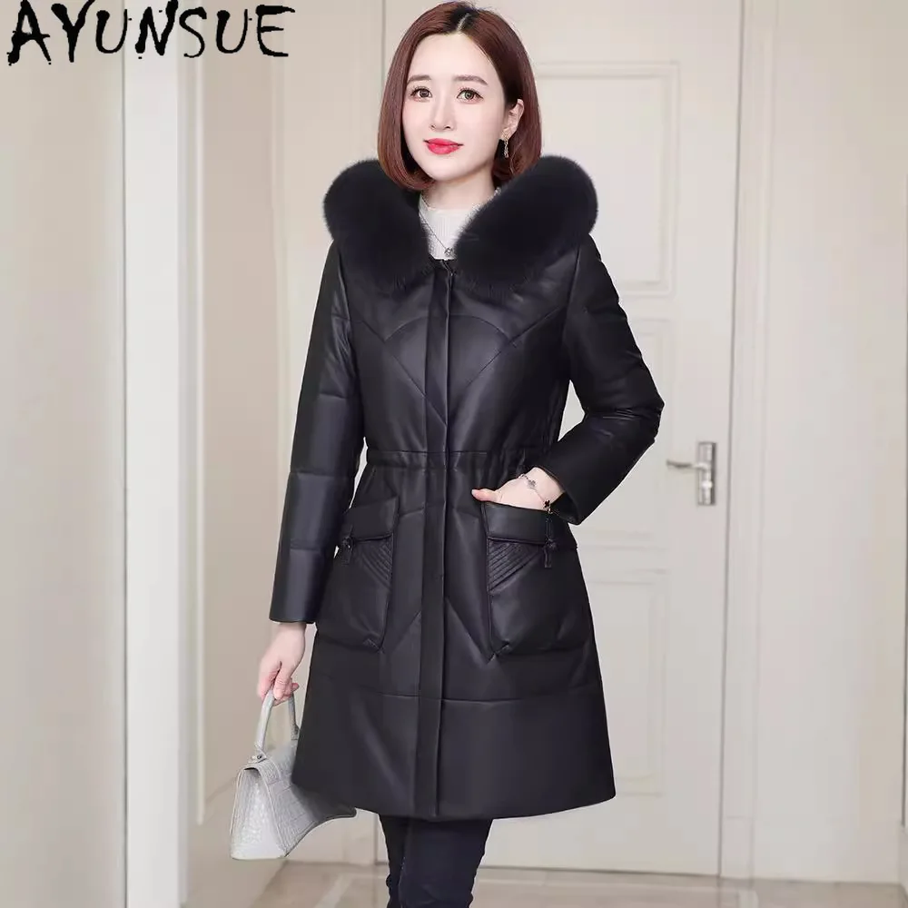 

AYUNSUE пуховик из натуральной овчины, женская зимняя одежда, теплый воротник из лисьего меха, 2025 год, белое пальто средней длины на утином пуху