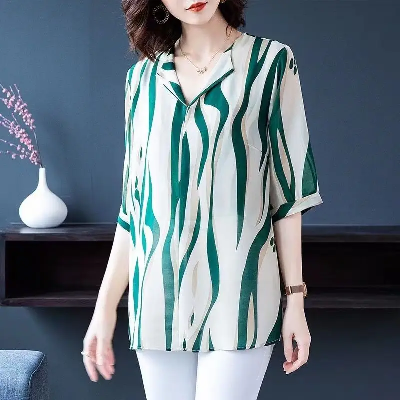 2024 Elegant Elegant Printed Quarter Sleeve Shirt V-neck Women\'s Top Summer Fashion Versatile Long Loose Thin Chiffon Shirt