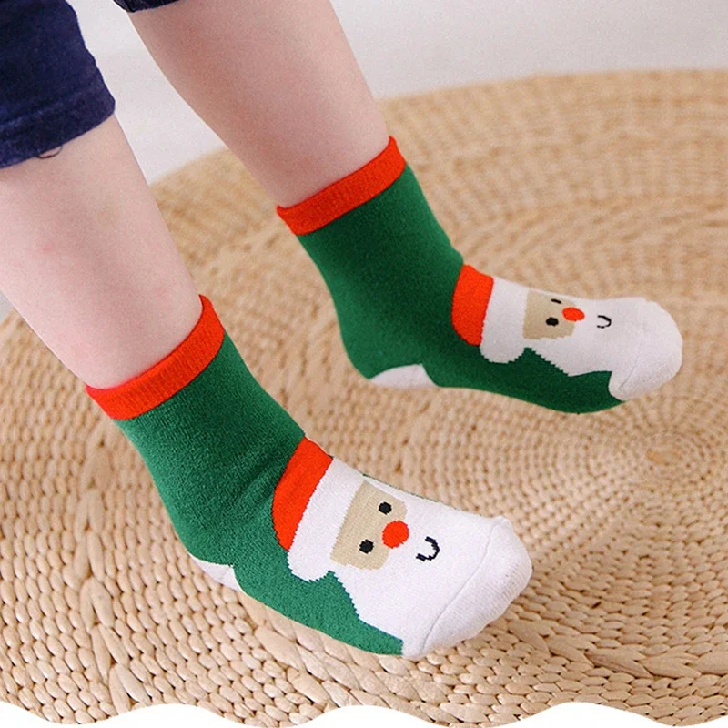 2022 Hot Children\'s Christmas Terry Socks Plush Thick Warm Omfortable Cartoon Santa Snowflake Baby Boys and Girls Med Tube Sock