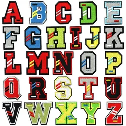 26 stks Letters Ijzer op Jas Geborduurde Applicaties DIY Kleding Accessoires Brief Decals Patch Borduurgaren Banner Patches