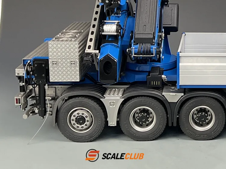 Scaleclub Modell 1/14 Nach dem Doppelachsen-Schlammbrett kann der Werkzeugkasten geöffnet werden – Detail 1