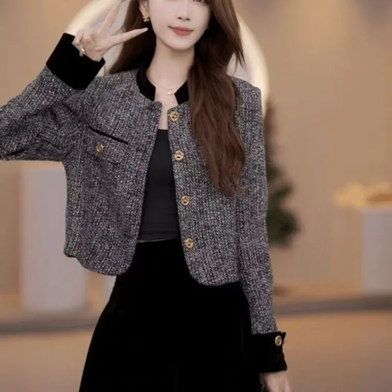 Light Luxury Fashion High-End Top Jacket Winter 2026 New Sequins Spring Autumn Short Grey Outwear Lining Quilted TOP Lady