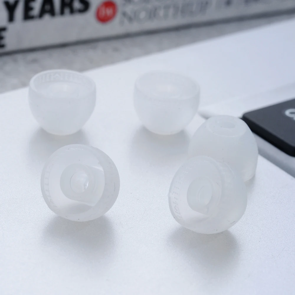 6Pcs Silicone Ear Tips for Sony WF-1000XM4 MDR-EX150AP EX250AP EX750BT Earphone Eartips Earbuds Tips 4-5mm In-ear Earplugs