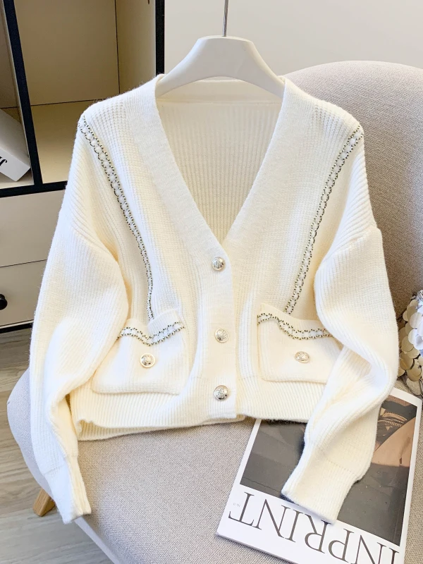 

V-Neck Short Knitted Sweater Women's Loose Fit Autumn Winter White Pearl Button Chain Decoration Open Cardigan Casual Style