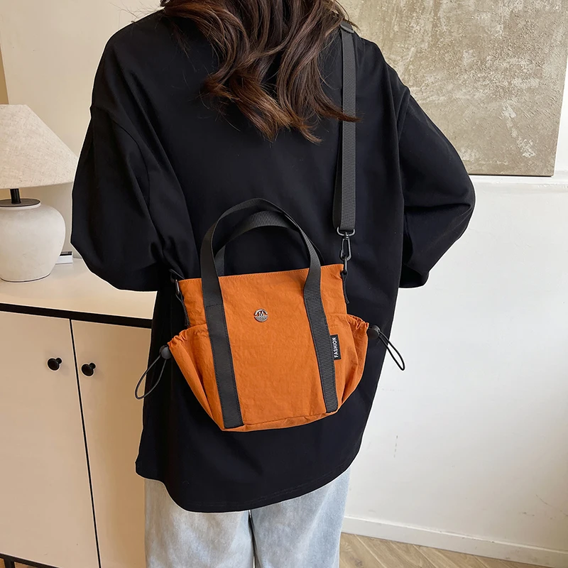 

2025 новая женская нейлоновая водонепроницаемая маленькая ультралегкая сумка-мессенджер растительного синего цвета, простая дорожная рабочая сумка через плечо