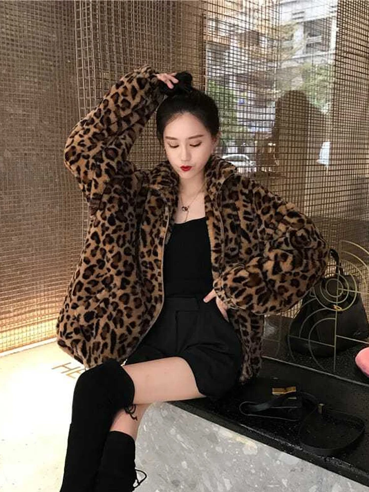 Leopard Fur Jacket Women Winter Warm Stand Collar Zipper Plush Coats Female Vintage Korean Fashion Casual Loose Fluffy Outerwear