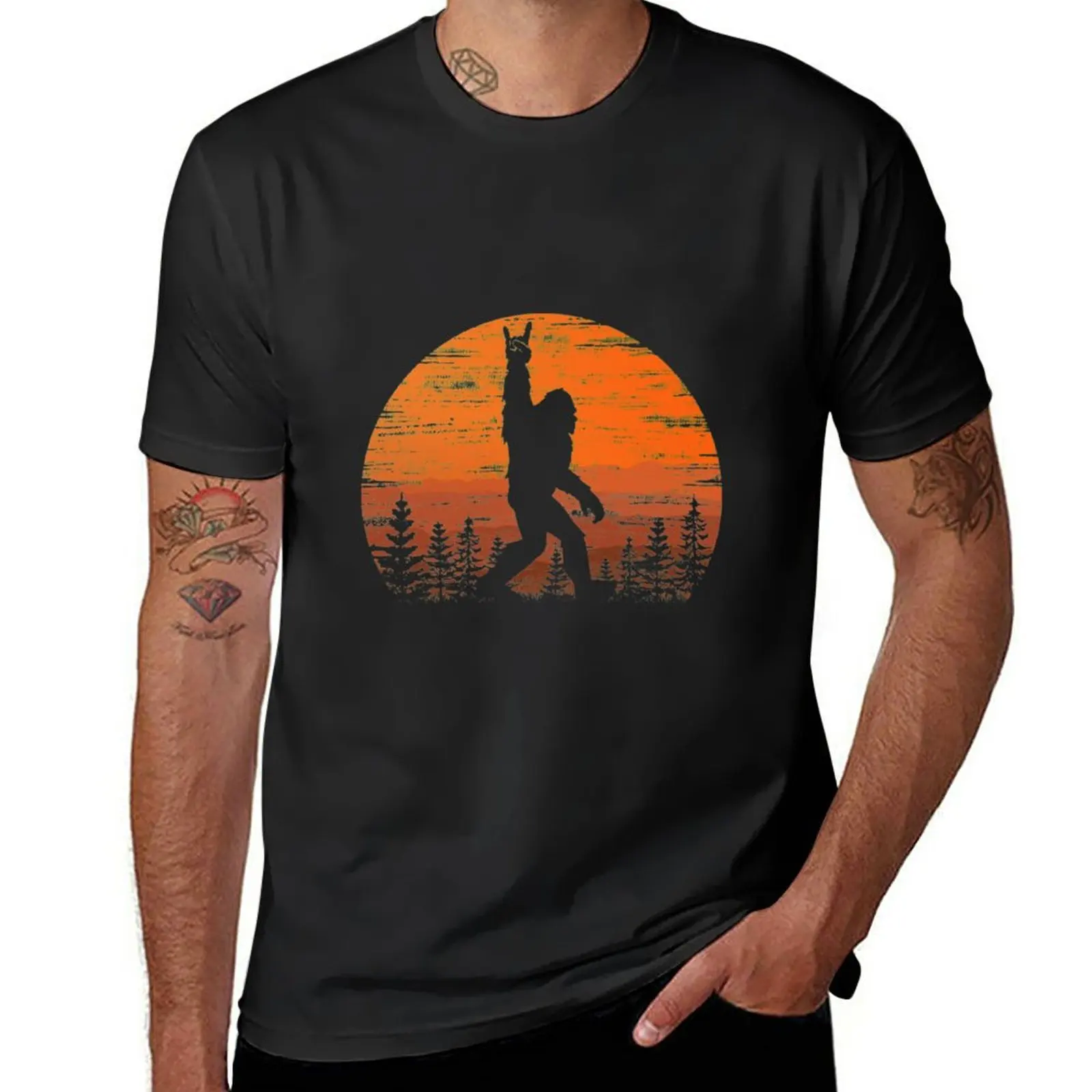 

New Funny Retro Bigfoot Rock Roll Shirt Forest Sasquatch Believers Birthday T-Shirt summer tops boys t shirts t shirt for men