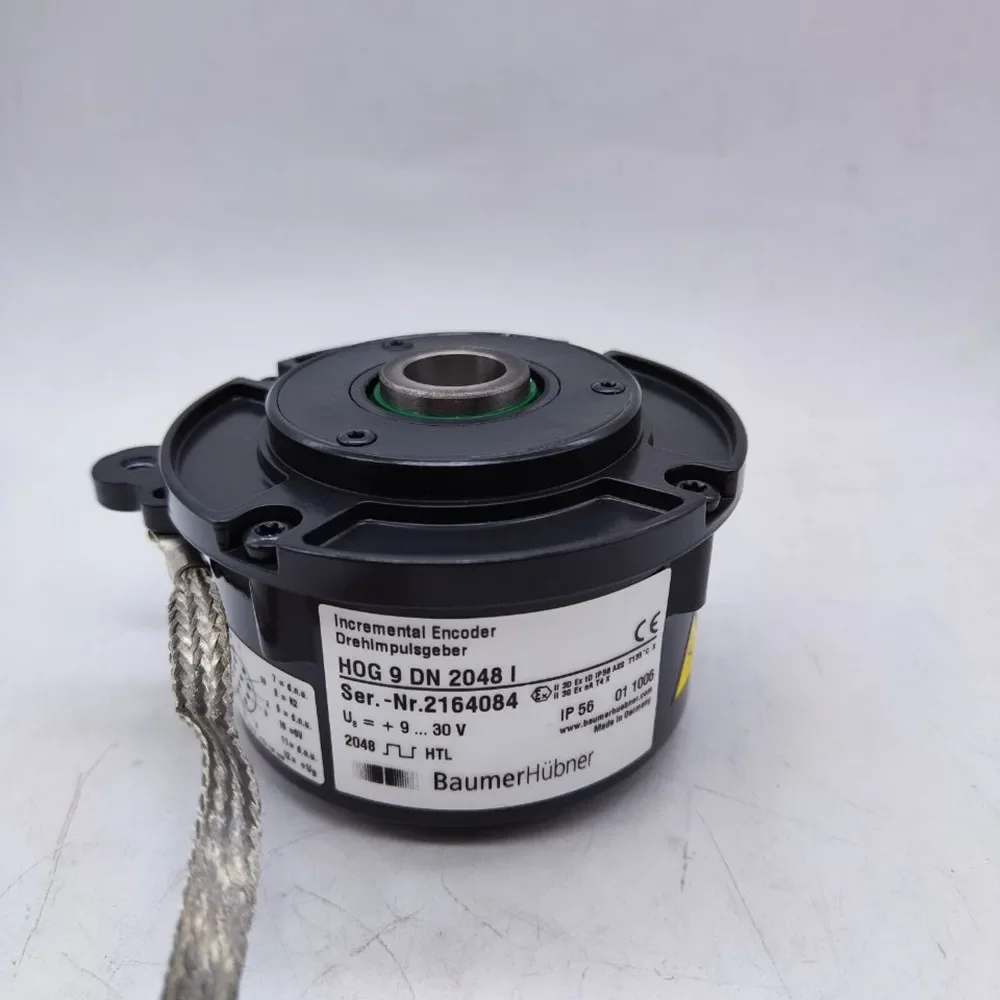 Baumers generator encoder HOG 9DN 2048 I with 12 pins M23 connector