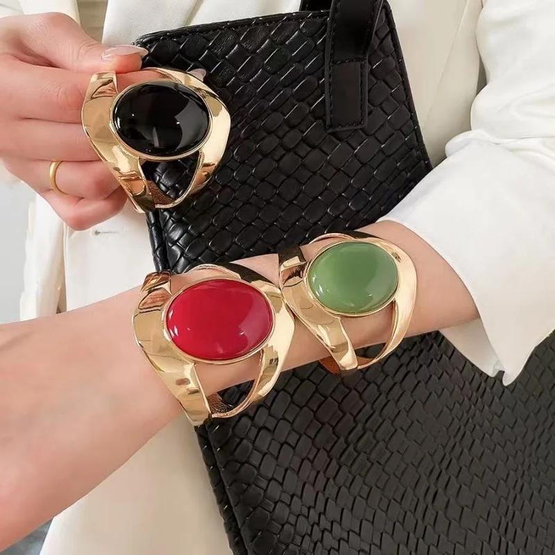 

2026 New Vintage Resin Gem Open Cuff Bangle for Women, European American Style Metal Large Bracelet, Fashion Personality Jewelry