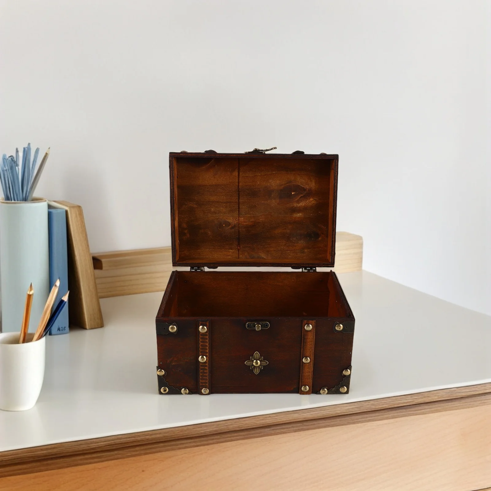 Vintage Wooden Jewelry Box Retro Lock Storage Organizer Case Treasure Chest Jewelry Display Container Wooden Earrings Box