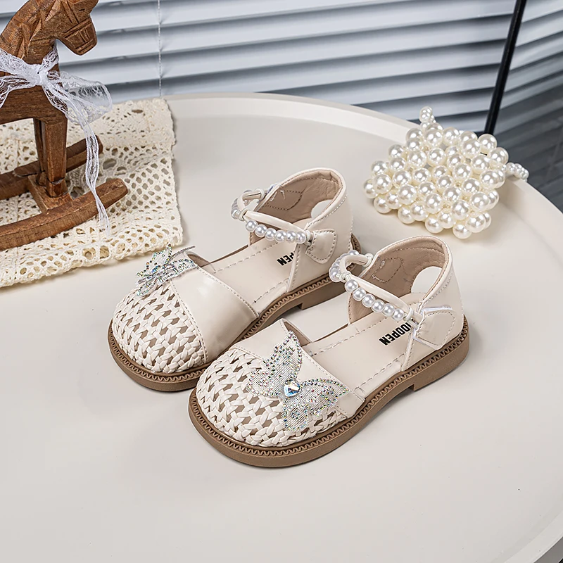 Girls Casual Shoes Princess Style Weave Trendy Kids Beach Shoes Sweet Butterfly 2026 Summer New Children Sandals Soft Bottom
