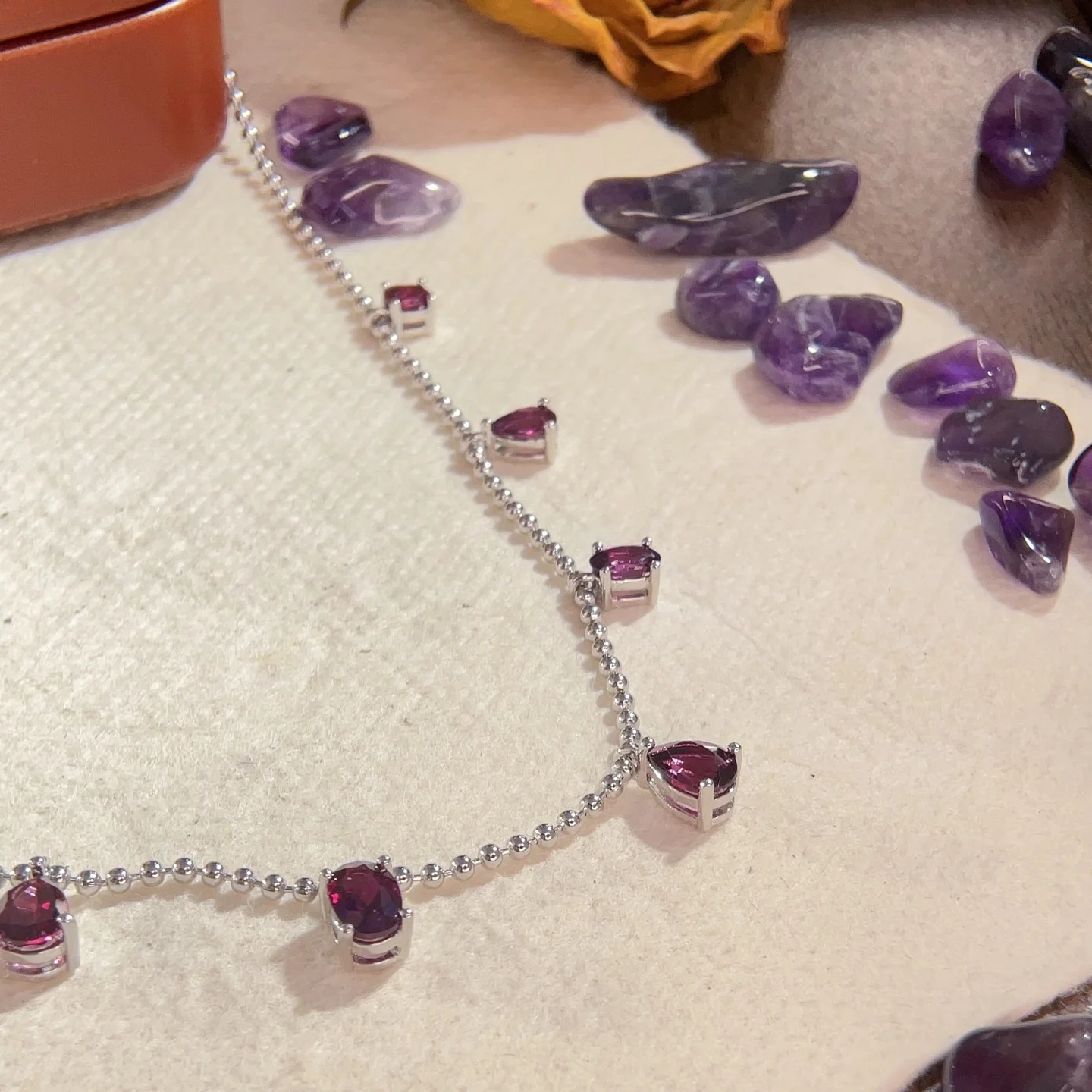 

HT26 твердое серебро 925 пробы 0,63 карата природа красный гранат аметист драгоценные камни подвески ожерелья для женщин ювелирные изделия