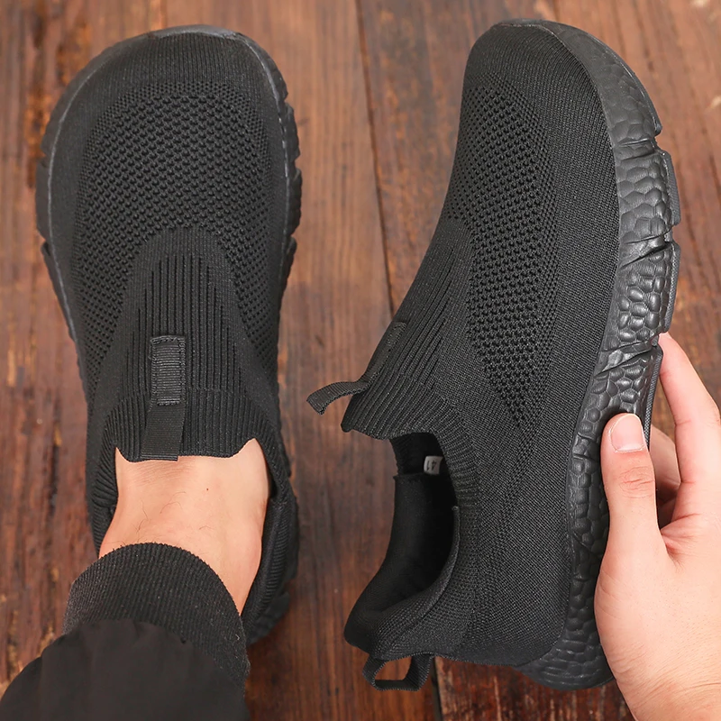 Men Women Knit Slip on Walking Shoes Anti Slip Casual Sneakers Lightweight Commute Loafers Wear Resistant Outdoor Running Shoes