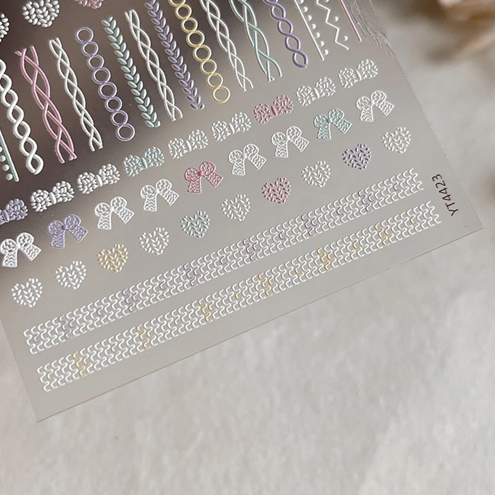 1 シートスイートボウネイルアートステッカー 5D エンボスハートちょう結びマニキュアスライダーかわいいニットパターンネイルデコレーションデカールガール