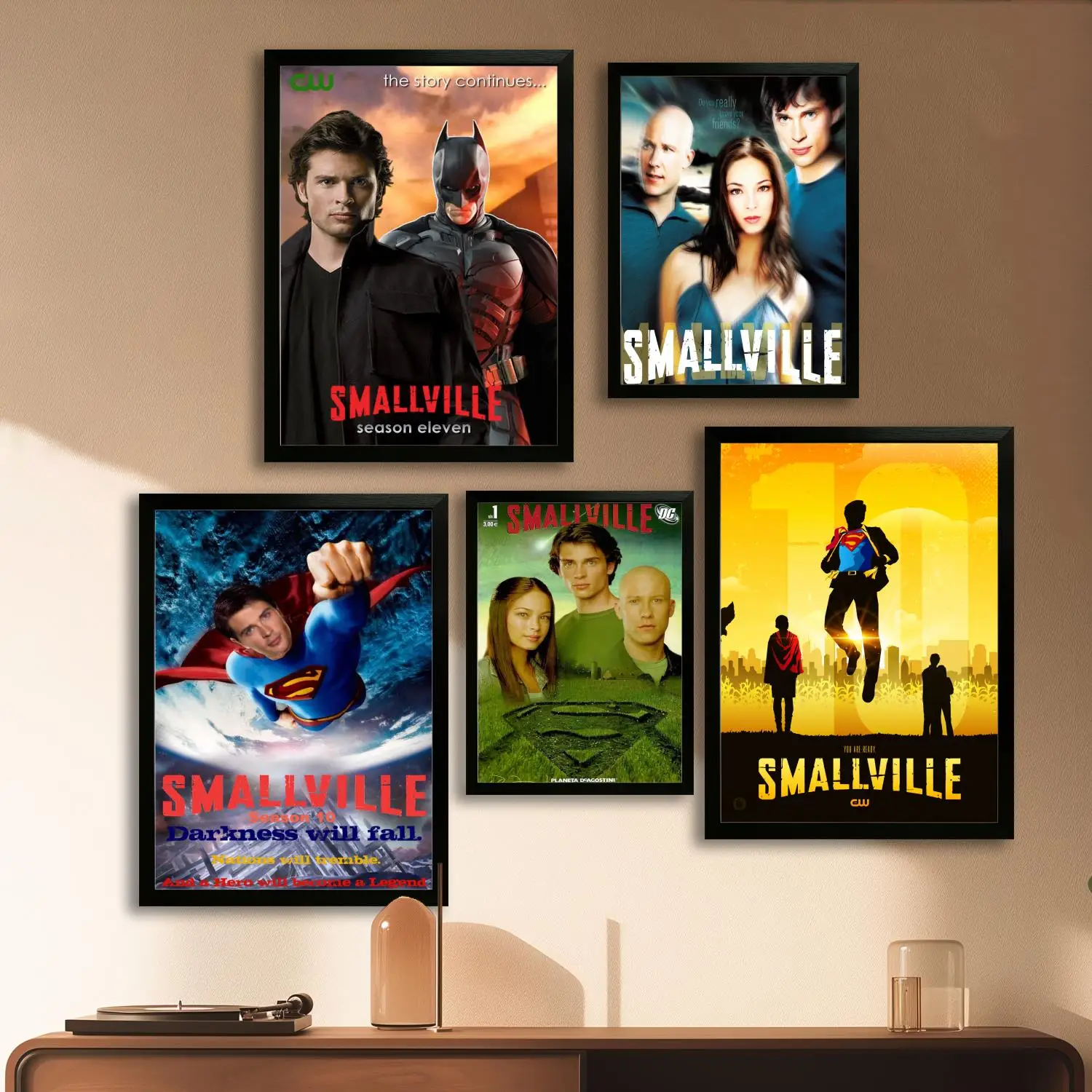 

smallville Canvas Art Poster, Wall Art, Picture Print, Modern Family, Bedroom Decor, Posters,Decorative painting