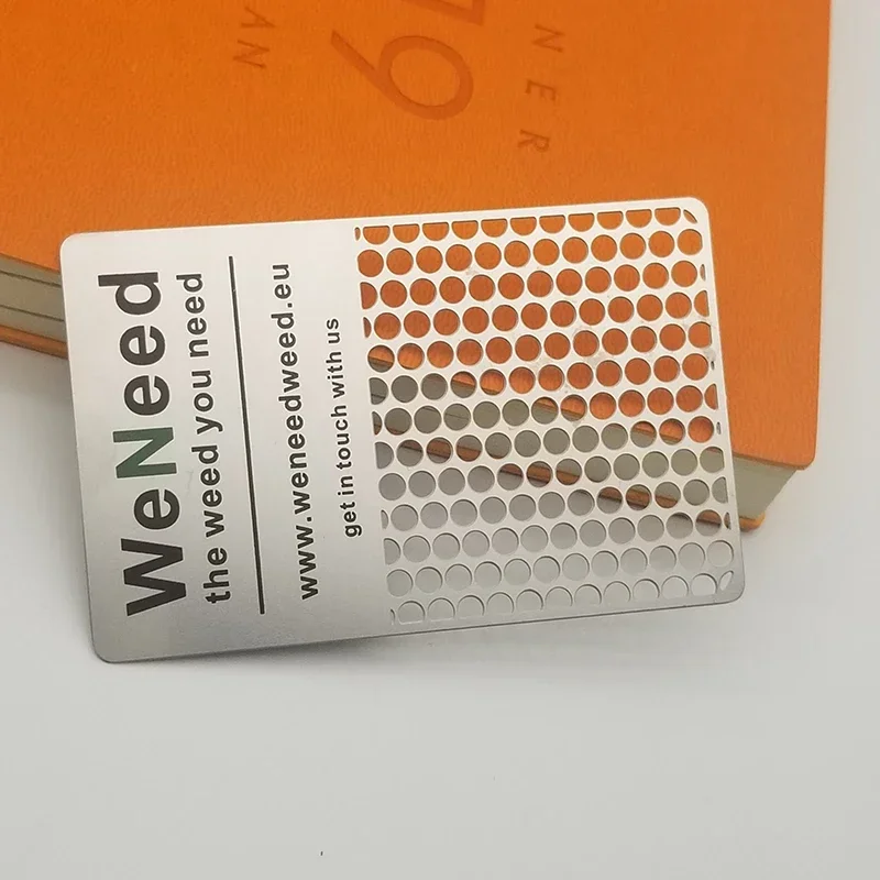 

Бесплатные образцы + дизайн, индивидуальный кошелек из нержавеющей стали, мельница для трав, металлическая терка для табака, мельница для карточек, визитные карточки